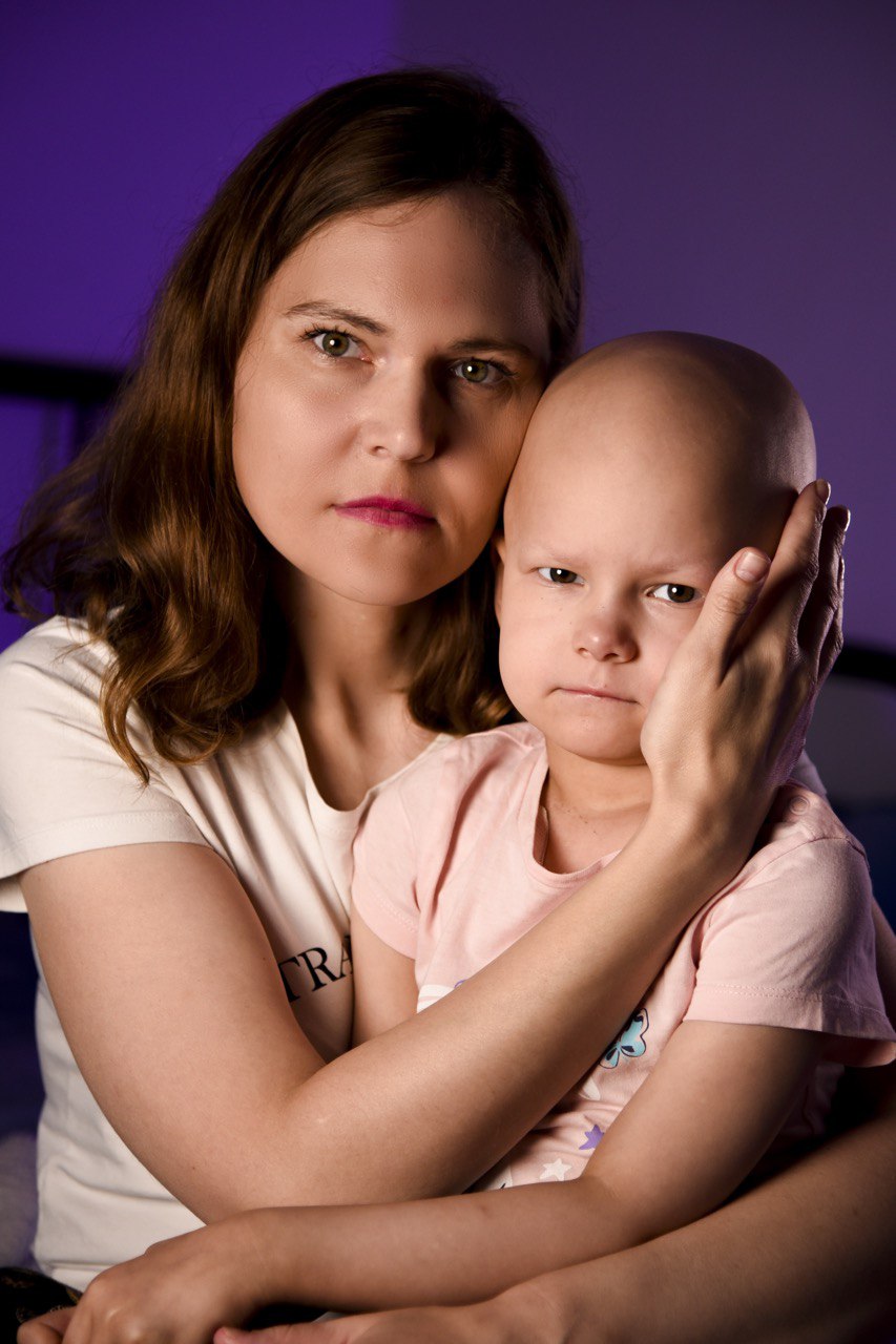 "Це питання декількох днів, до того, як рак задушить її". Війна за життя Ксенії, якій 5 років фото 1