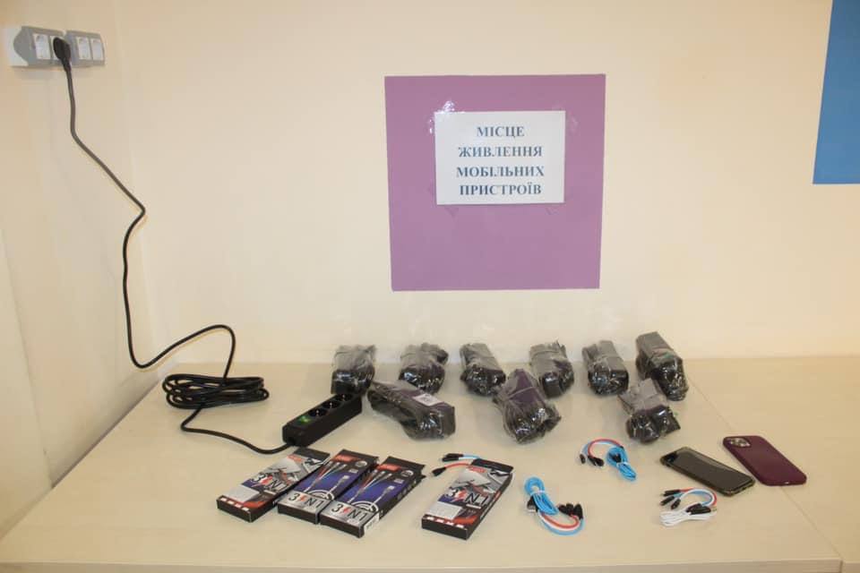 Як виглядатимуть пункти обігріву, які розгорнуть у кожному районі Києва.