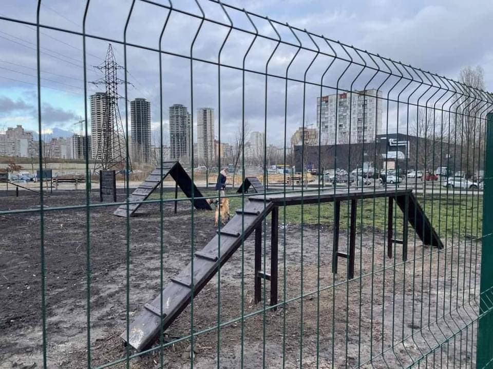 Новая площадка для выгула собак