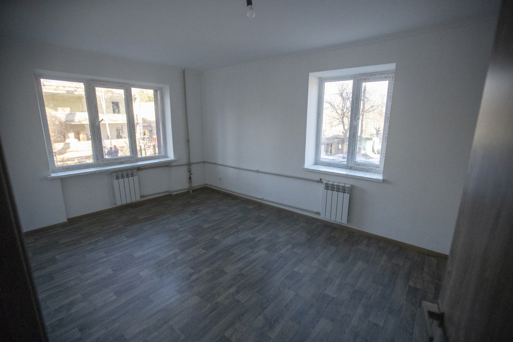 У Києві відремонтували частину багатоповерхівок, пошкоджених російськими обстрілами.