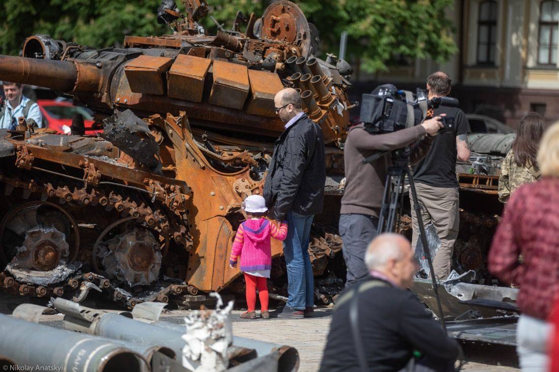 В Европе покажут сожженную российскую технику с выставки на Михайловской площади.