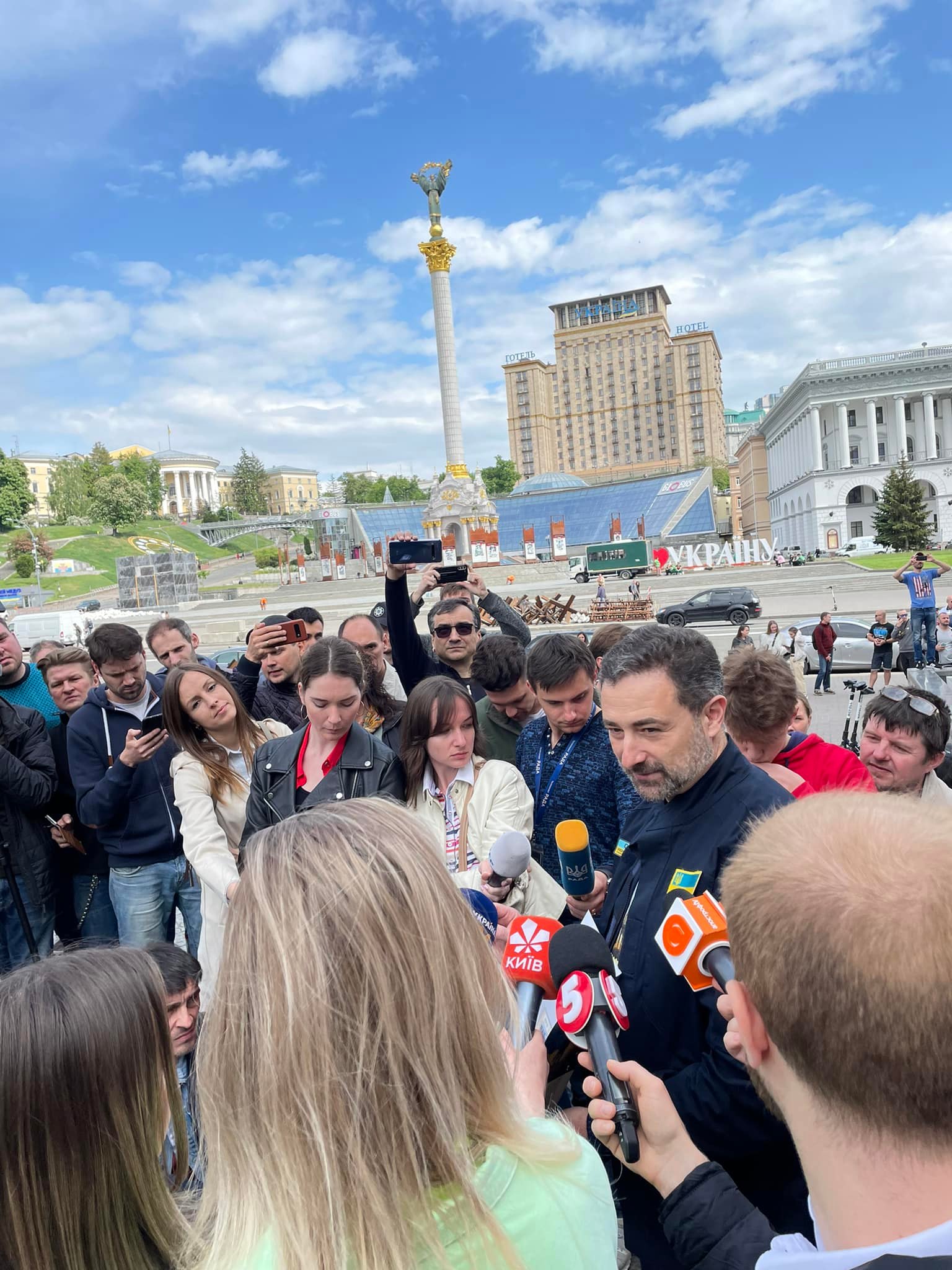 За першу добу "Укрпошта" продала понад півмільйона нових марок.