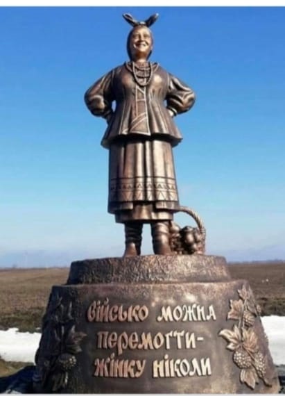 Новые юмористические мемы - женщины в военкоматах