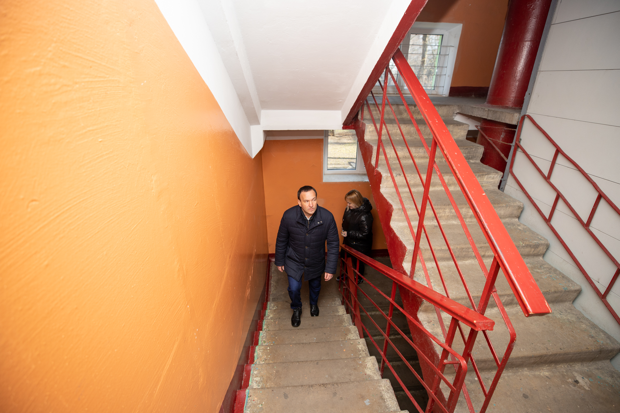 В многоэтажке в Политехническом переулке жители провели капремонт.