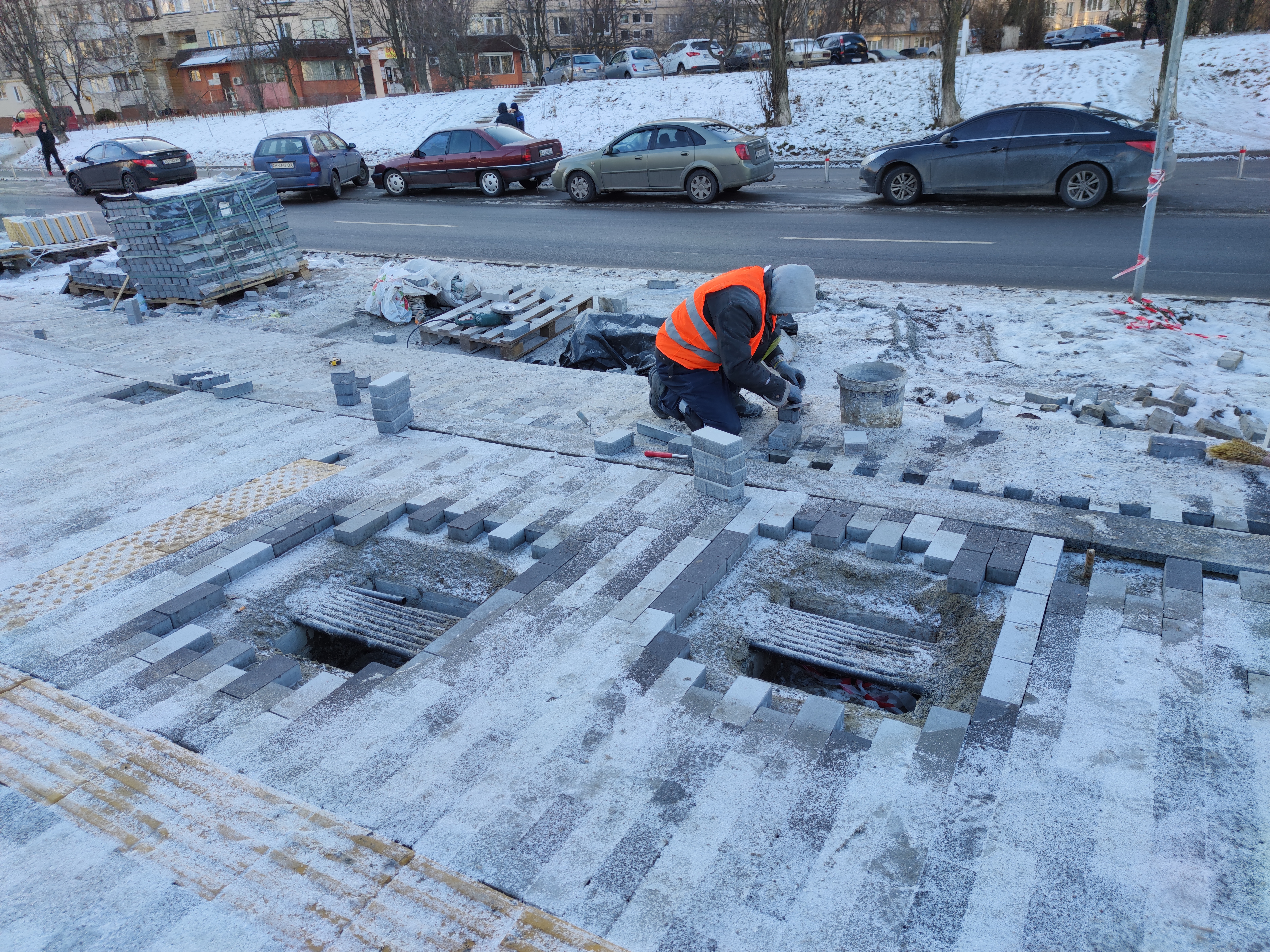 Остановка "Жолудева"