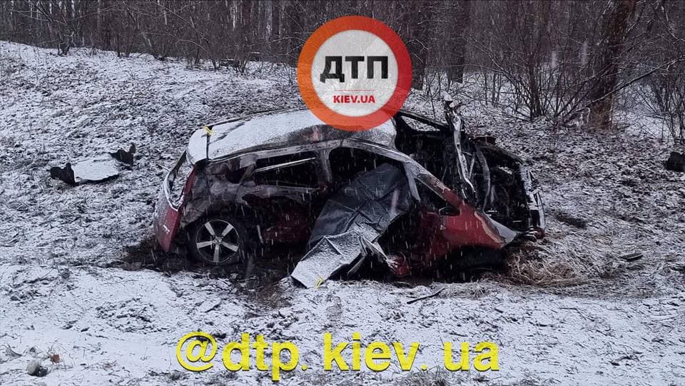 Под Киевом из-за ДТП загорелось авто