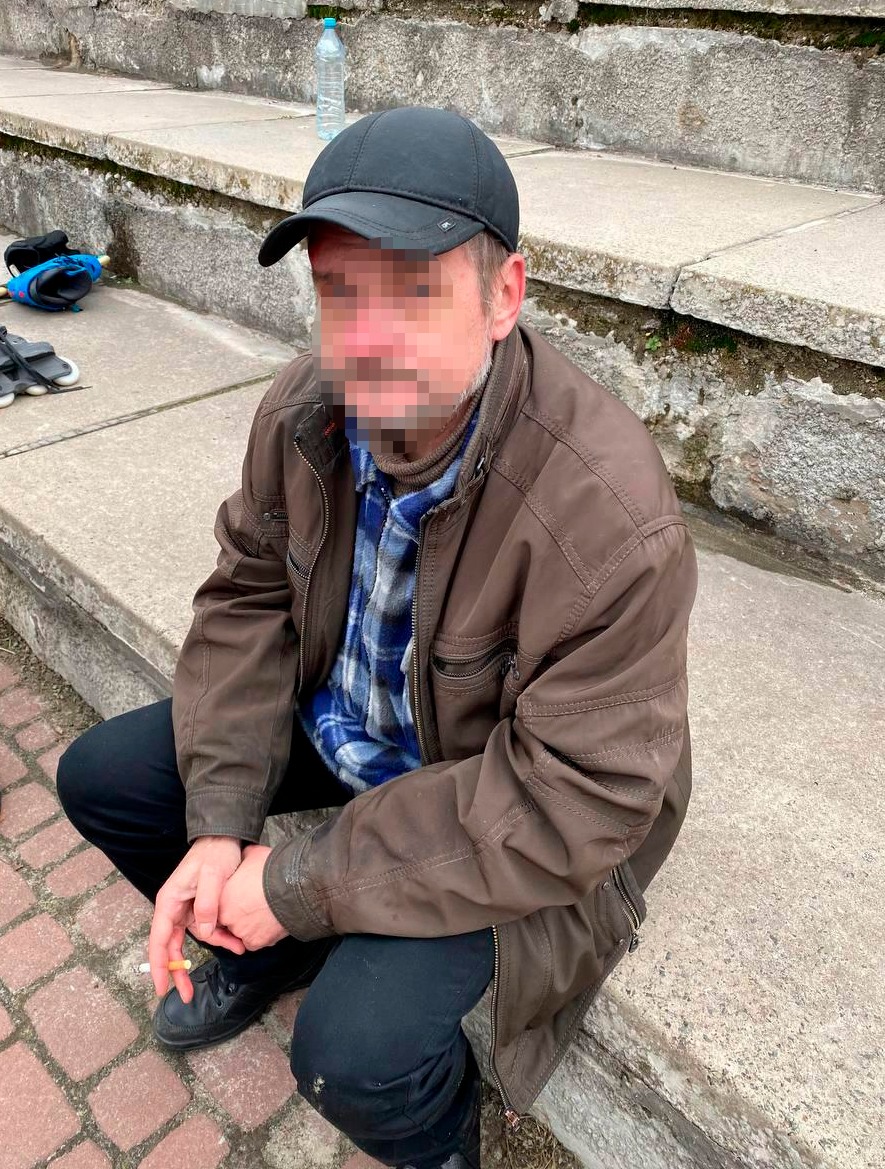 На Шулявці чоловік поранив із пневматичної зброї молоду дівчину.