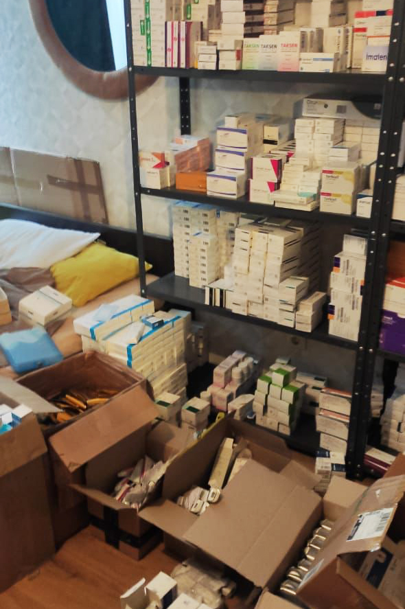 В Киеве и области дельцы занимались незаконным изготовлением лекарства от рака.