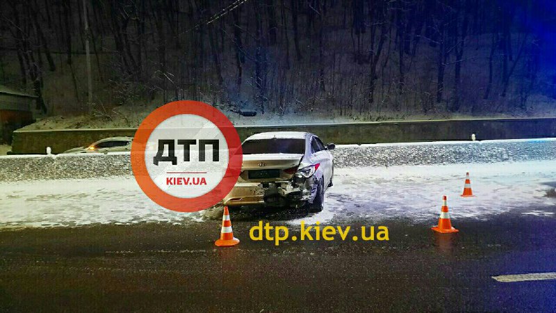 Из-за снегопада случилось много аварий