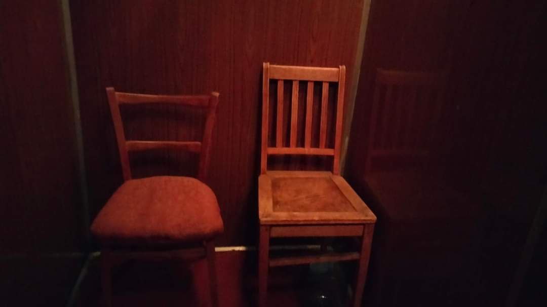 Як кияни вирішили допомагати людям, які можуть застрягти в ліфті.