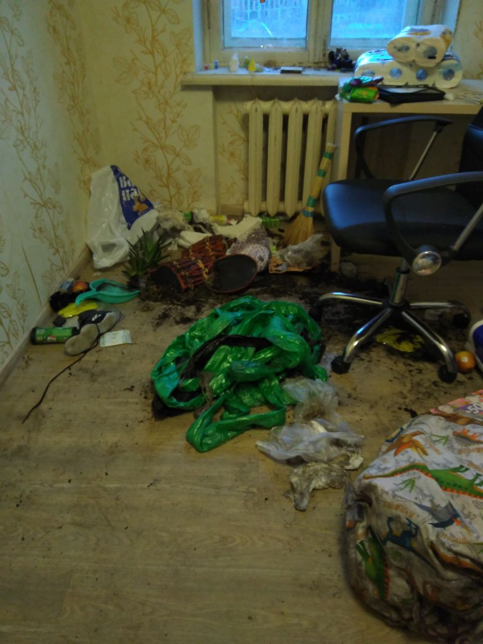 В Киеве неизвестные несколько дней пытали белорусского журналиста Дениса Стаджи.