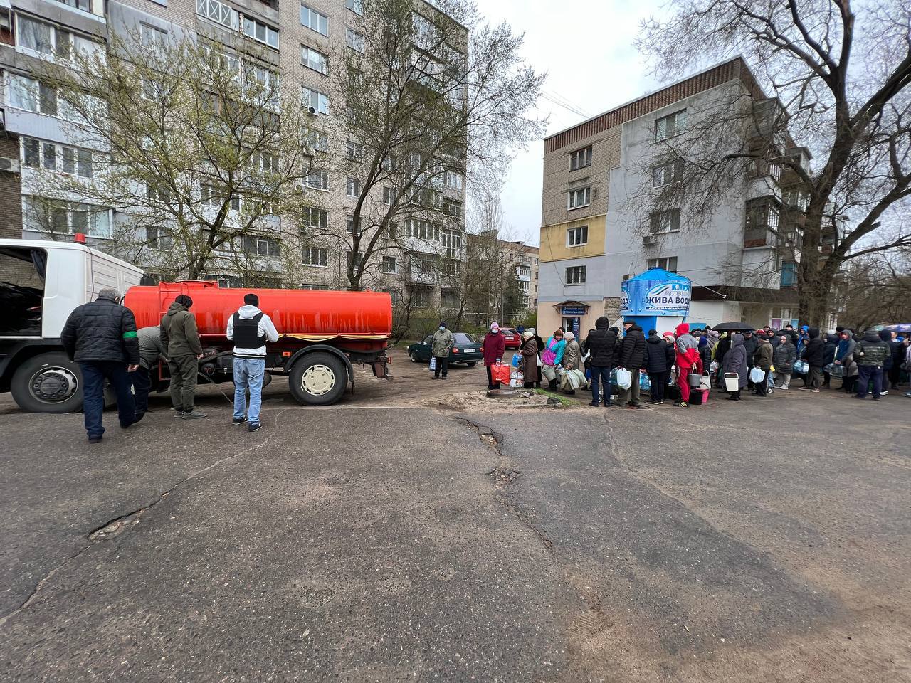 Музикант із Дніпра за підтримки Music Saves UA евакуює людей із лінії фронту.