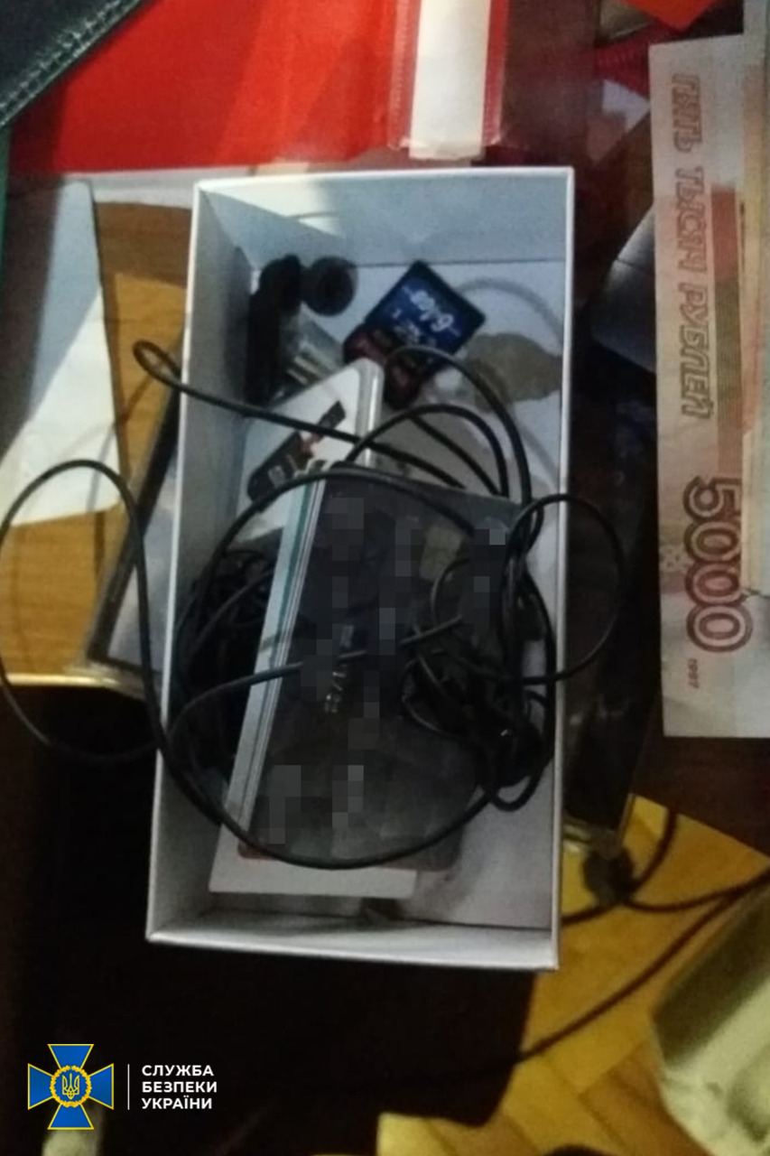 У Києві провели обшуки у керівника проросійської партії Мураєва.