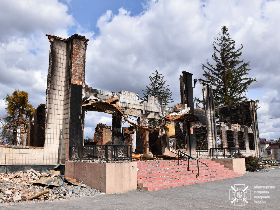 Російські окупанти знищили реабілітаційний центр ветеранів АТО: є загиблі.