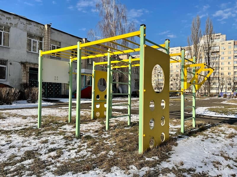 На Оболони отремонтировали садики и школы, которые пострадали от урагана.