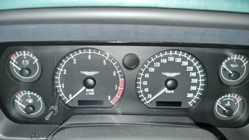 В Киеве нашли уникальный суперкар, который несколько лет стоял на паркинге.