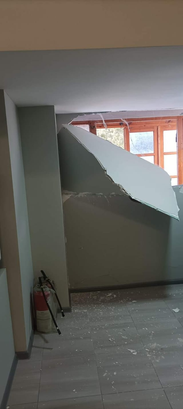 В Киеве оккупанты обстреляли медучреждение с тяжелобольными пациентами.