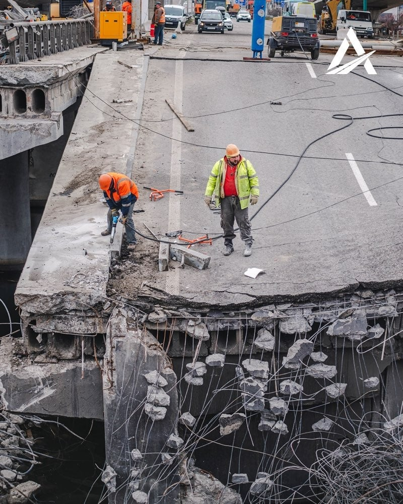 Дорожники возобновили Житомирскую трассу в направлении Киева.