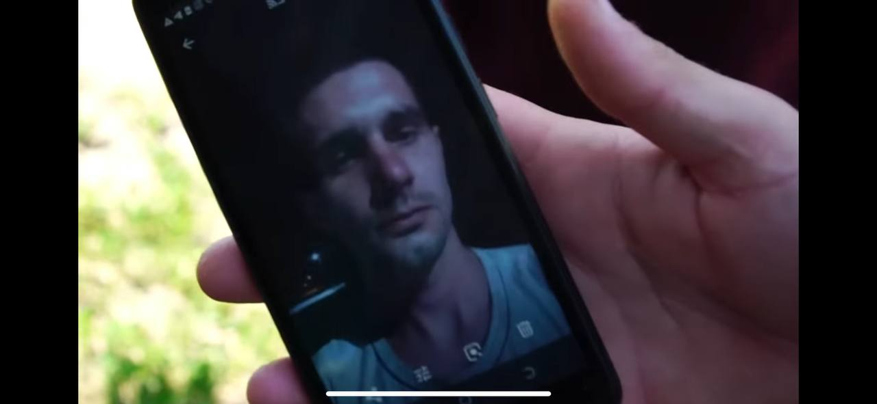 Где сейчас находится старший брат Александр – неизвестно.