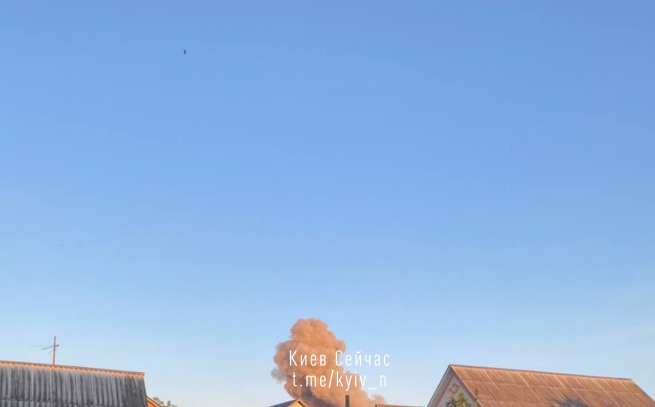 На Київщині було чутно вибухи: подробиці.