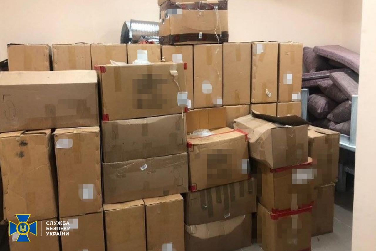 В Киеве продавали военное снаряжение, которое предназначалось для нужд ВСУ.