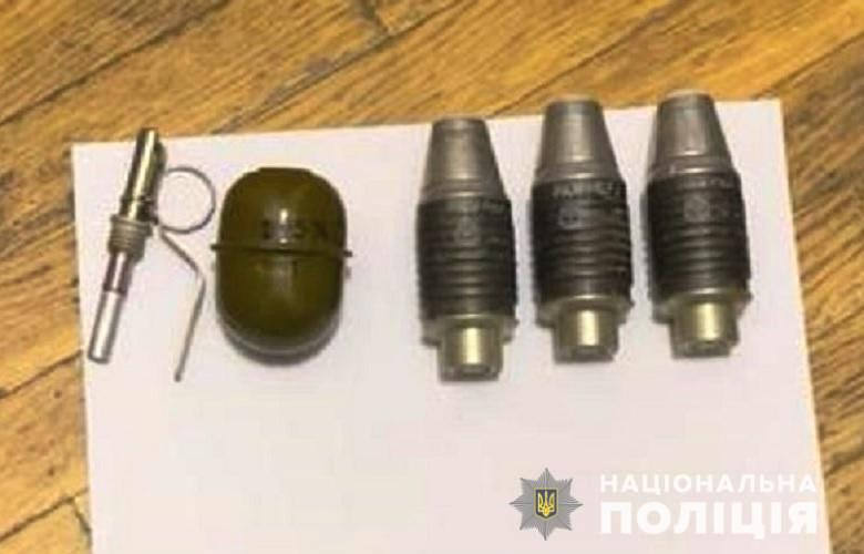 У Києві судитимуть прихильника "русского мира", який зберігав вдома зброю.