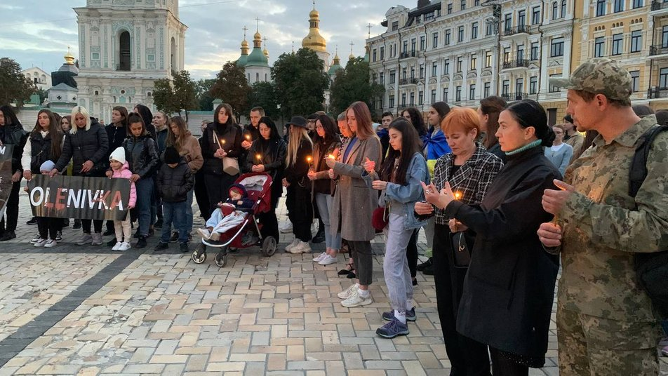 На Софійській площі вшанували пам'ять загиблих захисників в Оленівці.
