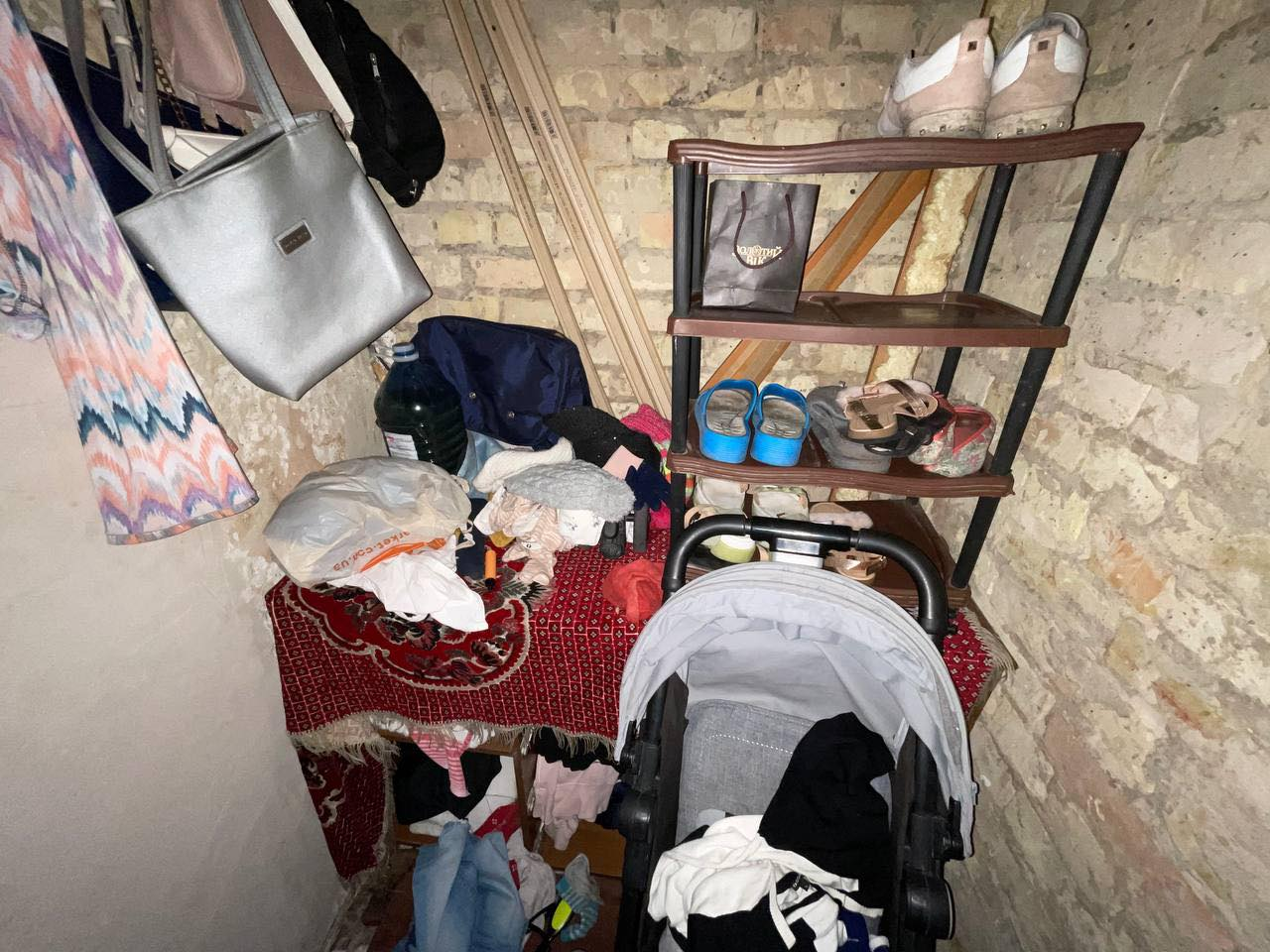 У Києві у горе-матері вилучили 4-місячну дитину.