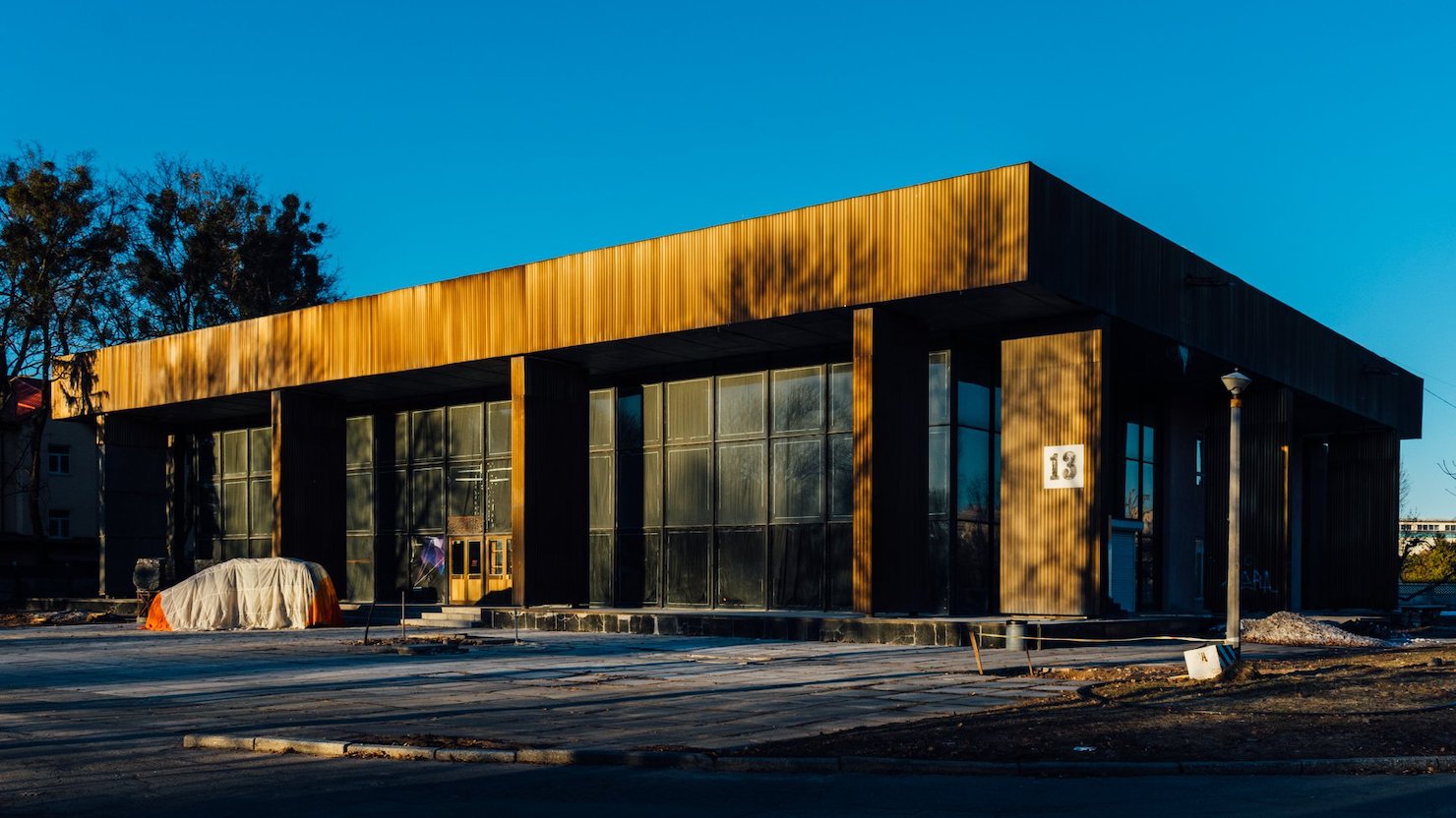 Київ. 13-й павільйон ВДНГ. Фото: Styler.rbc.ua