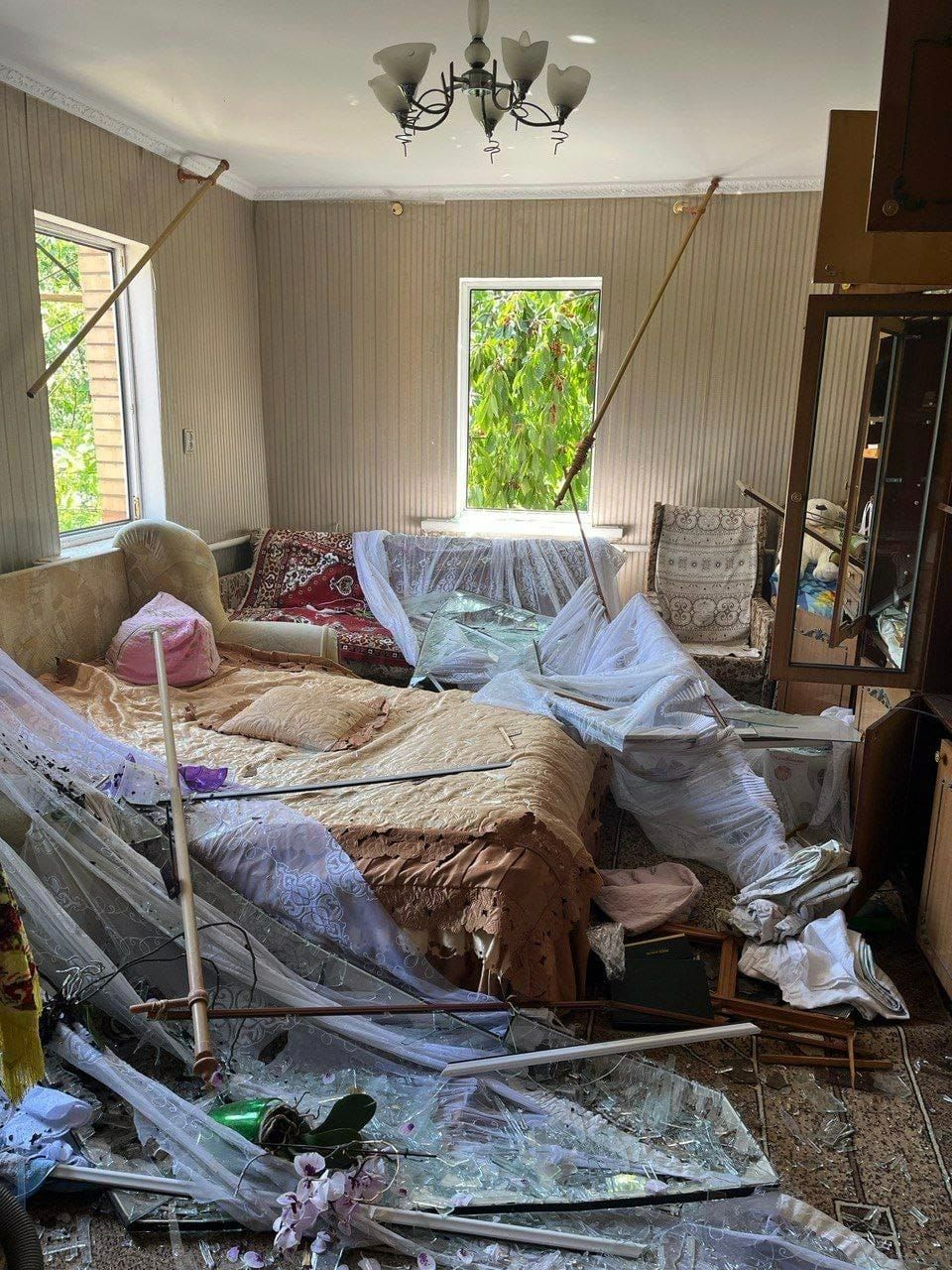 Последствия повреждений в доме Виктории Суско &ndash;