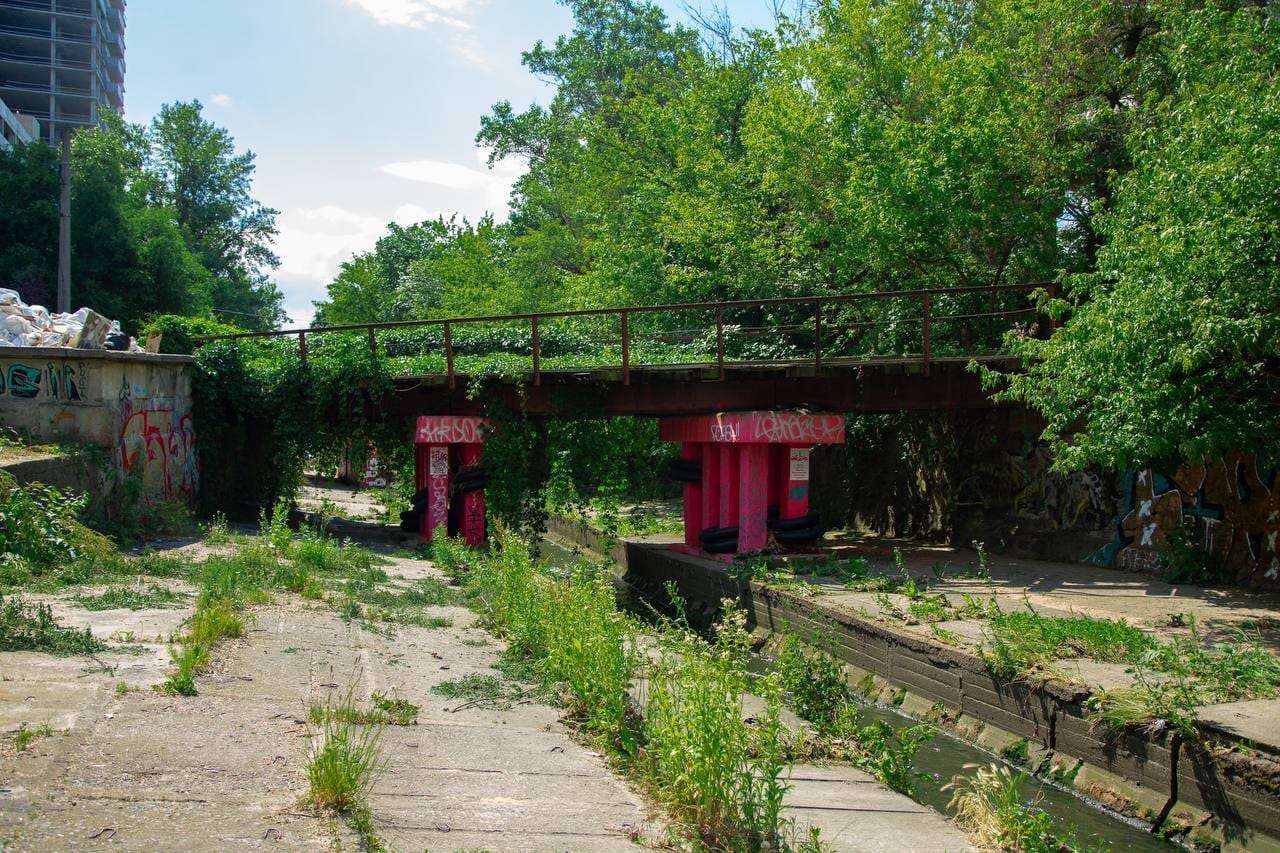 В Киеве очистили от мусора реки Почайну и Лыбидь -