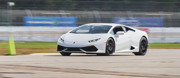 Навыки экстремального вождения: Как они способствуют безопасности на дороге –