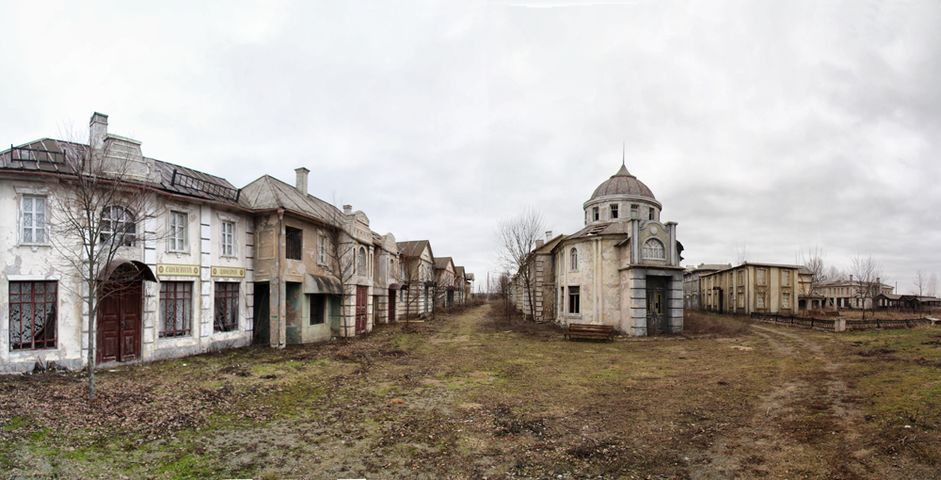 Появилось фото заброшенной киностудии под Киевом.