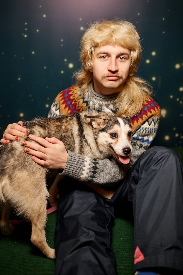 Собаки з притулку в центрі уваги: актори фільму "Песики" на червоній доріжці MUZVAR AWARDS 2024