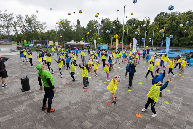 Спорт, змагання і нові знайомства: на ВДНГ відкрився найбільший спортивний фестиваль літа "Активна країна" фото 2 1