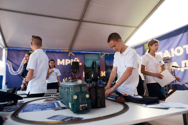 Бесплатные консультации, тесты и профориентация: на "Фестивале карьеры" откроют "Карьерное кафе" фото 6 5