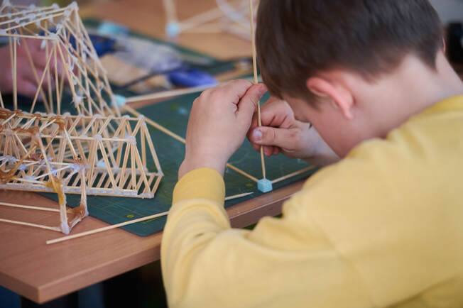 Бесплатные консультации, тесты и профориентация: на "Фестивале карьеры" откроют "Карьерное кафе" фото 8 7