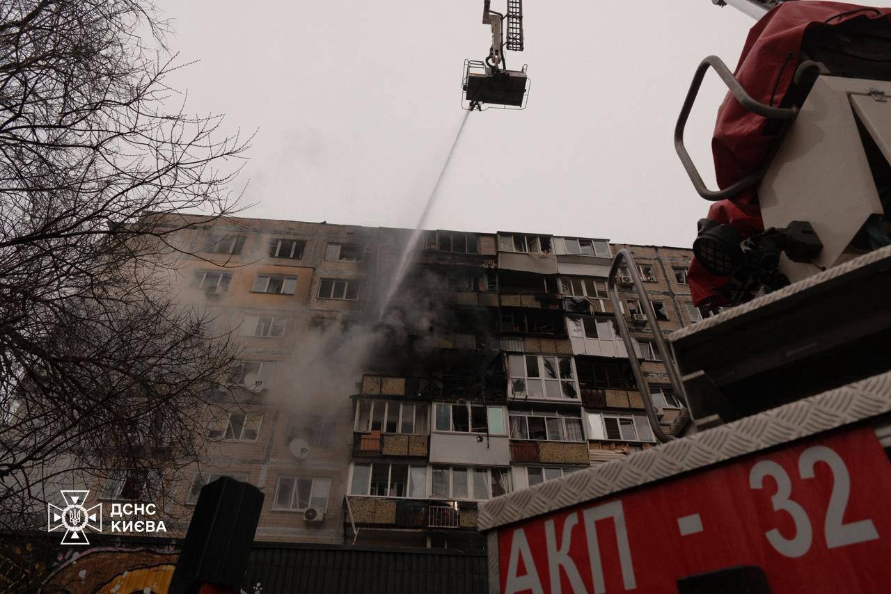 У столиці внаслідок російської атаки є постраждалі та загиблі фото 2 1