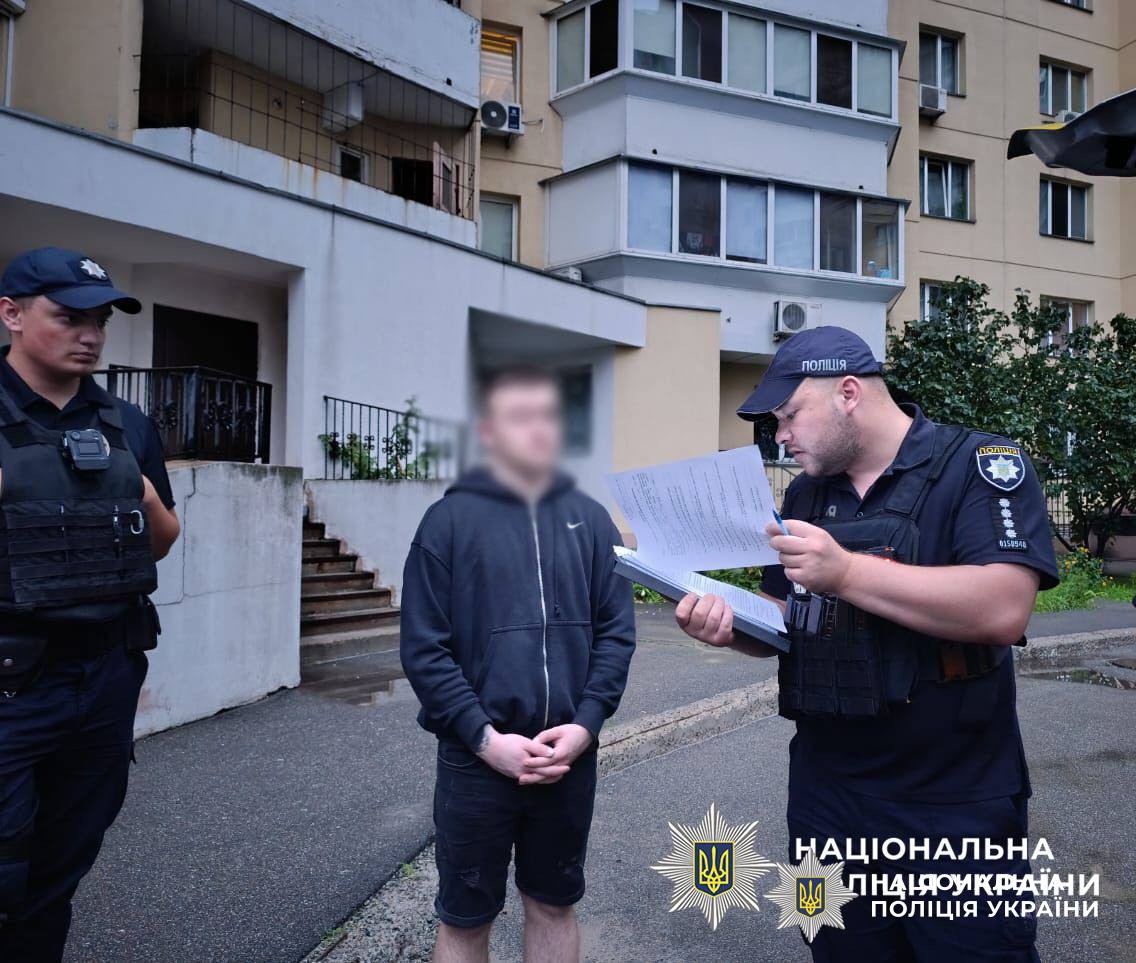 Водитель выстрелил в лицо прохожему из-за замечаний по парковке авто. Источник: Полиция Киева