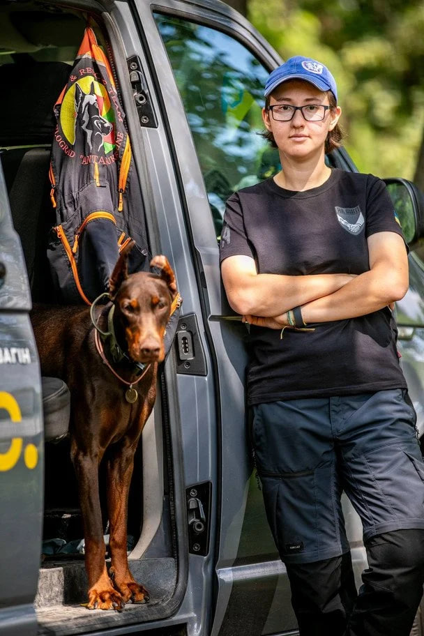 Померла собака-рятувальниця Ханна, яка знайшла понад 170 людей під завалами в Україні фото 2 1