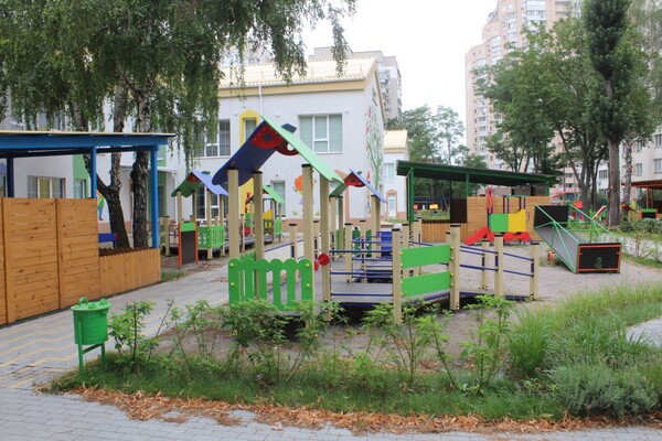 Мелким на радость: в Дарницком районе готовят к открытию новый детсад фото