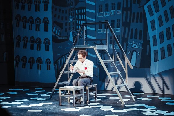 Онлайн-вистава «Шинель» за мотивами однойменної повісті Гоголя