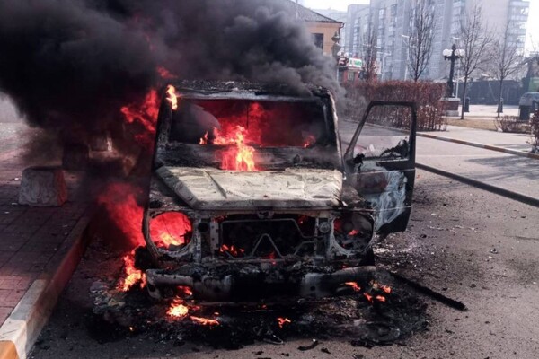 Бронированная машина криминального авторитета спасла жизнь украинским защитникам фото
